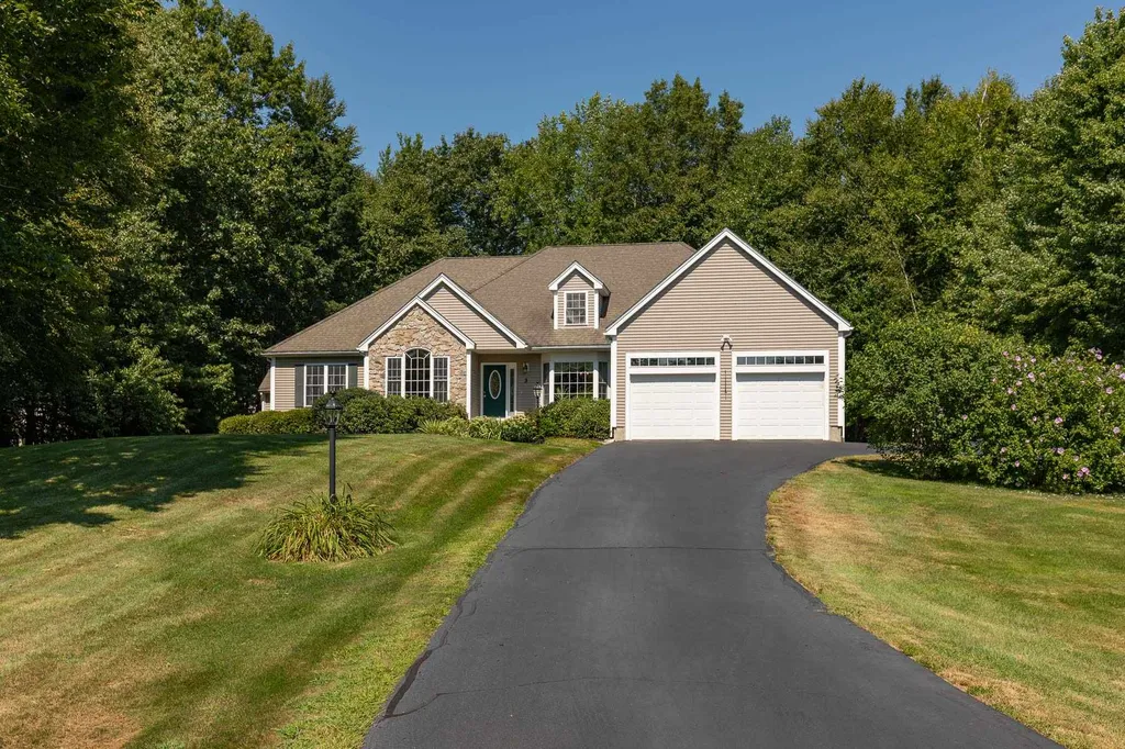 3 Homestead Lane Brentwood NH 03833
