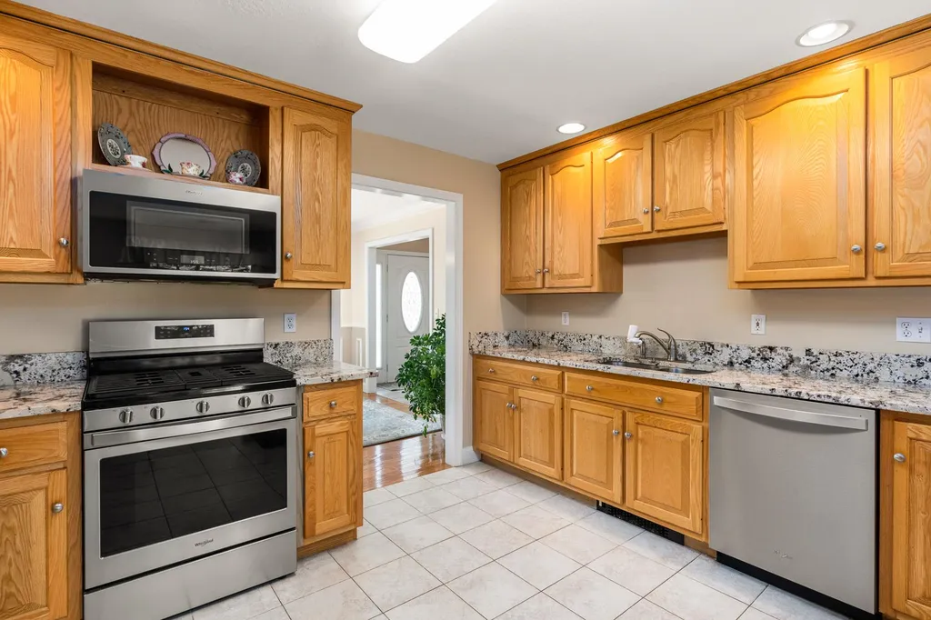 3 Homestead Lane Brentwood NH 03833