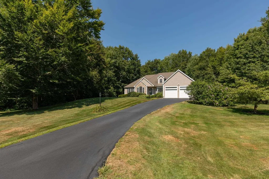 3 Homestead Lane Brentwood NH 03833