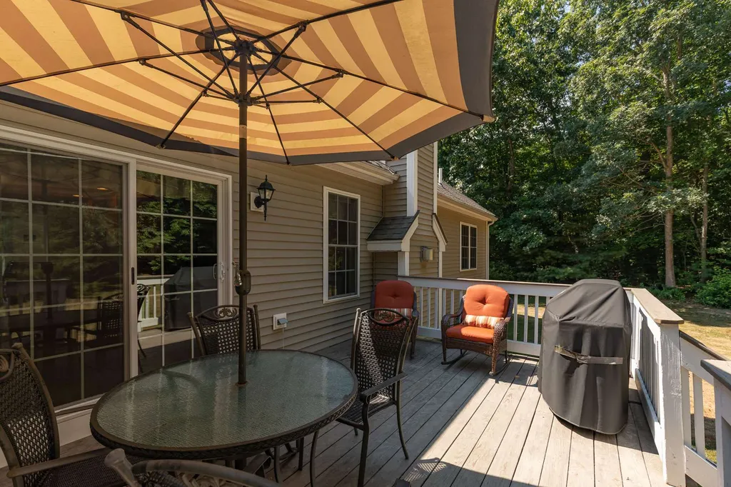 3 Homestead Lane Brentwood NH 03833