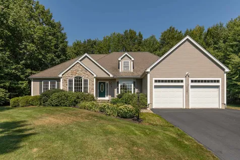 3 Homestead Lane Brentwood NH 03833