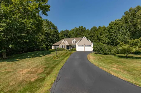 3 Homestead Lane Brentwood NH 03833