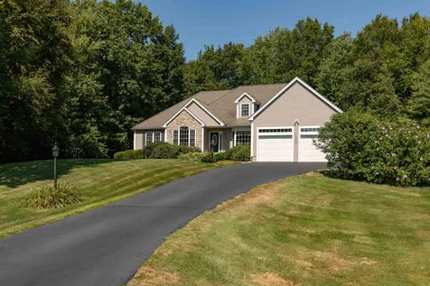 3 Homestead Lane Brentwood NH 03833