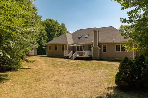 3 Homestead Lane Brentwood NH 03833