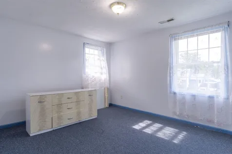 14 Riverside Avenue Hudson NH 03051