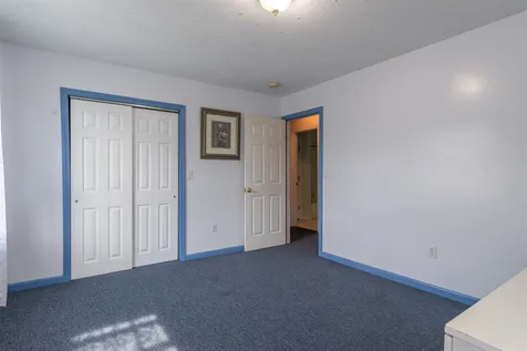 14 Riverside Avenue Hudson NH 03051