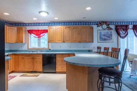 14 Riverside Avenue Hudson NH 03051