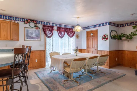 14 Riverside Avenue Hudson NH 03051