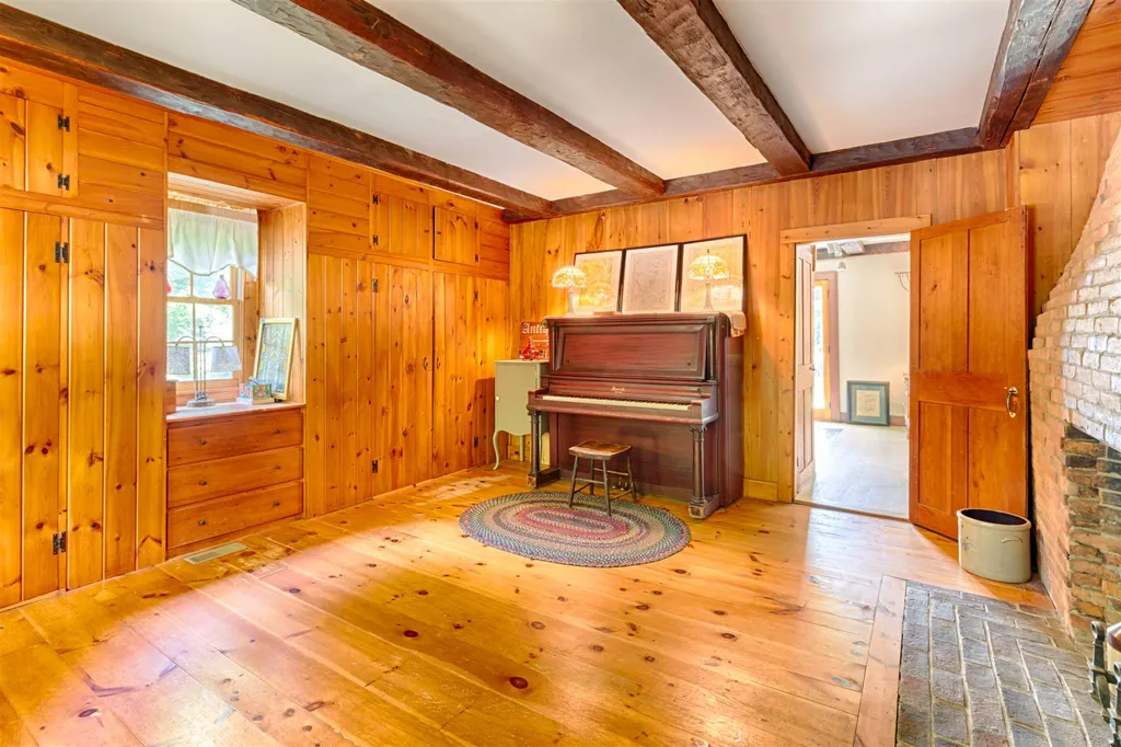 198 Middleton Road Wolfeboro NH 03894