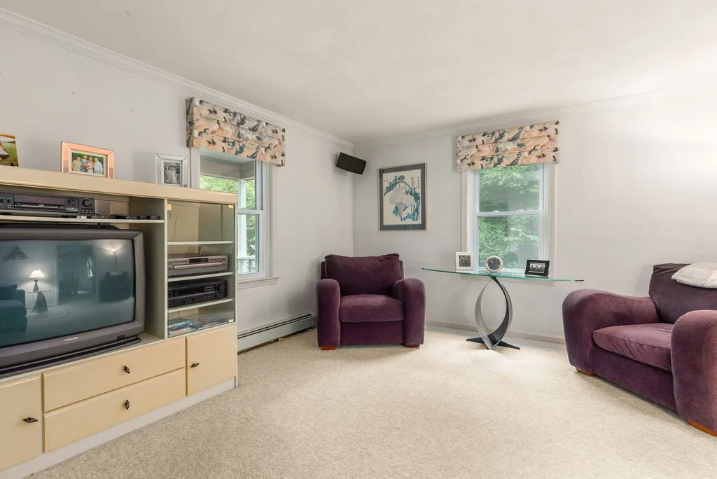 2 Greystone Road East Kingston NH 03827