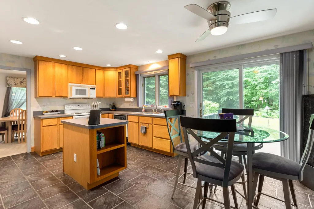 2 Greystone Road East Kingston NH 03827