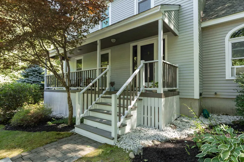 2 Greystone Road East Kingston NH 03827