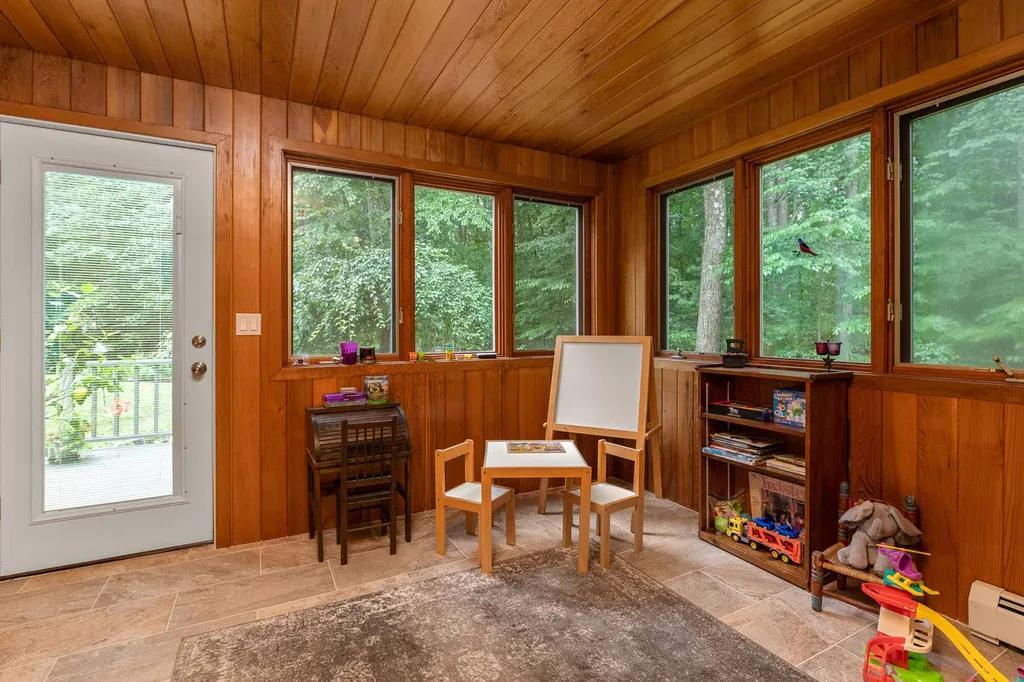 2 Greystone Road East Kingston NH 03827