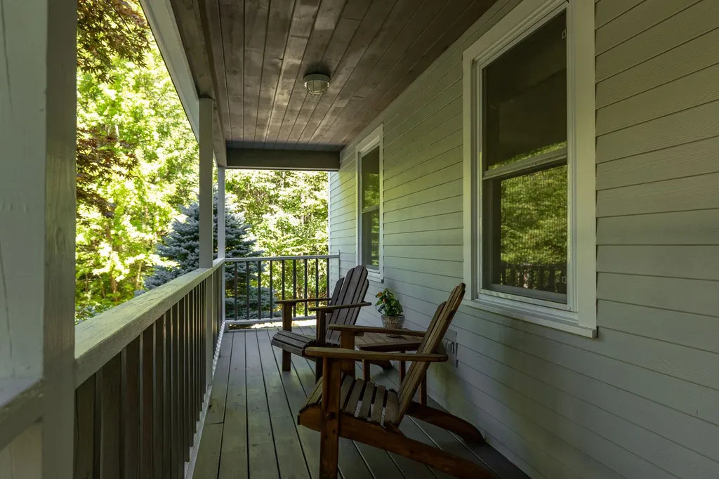 2 Greystone Road East Kingston NH 03827