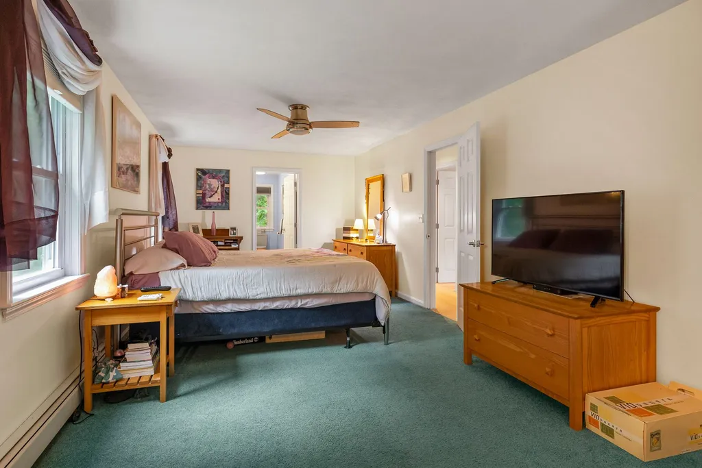 2 Greystone Road East Kingston NH 03827