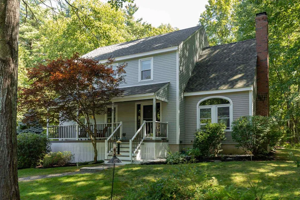 2 Greystone Road East Kingston NH 03827