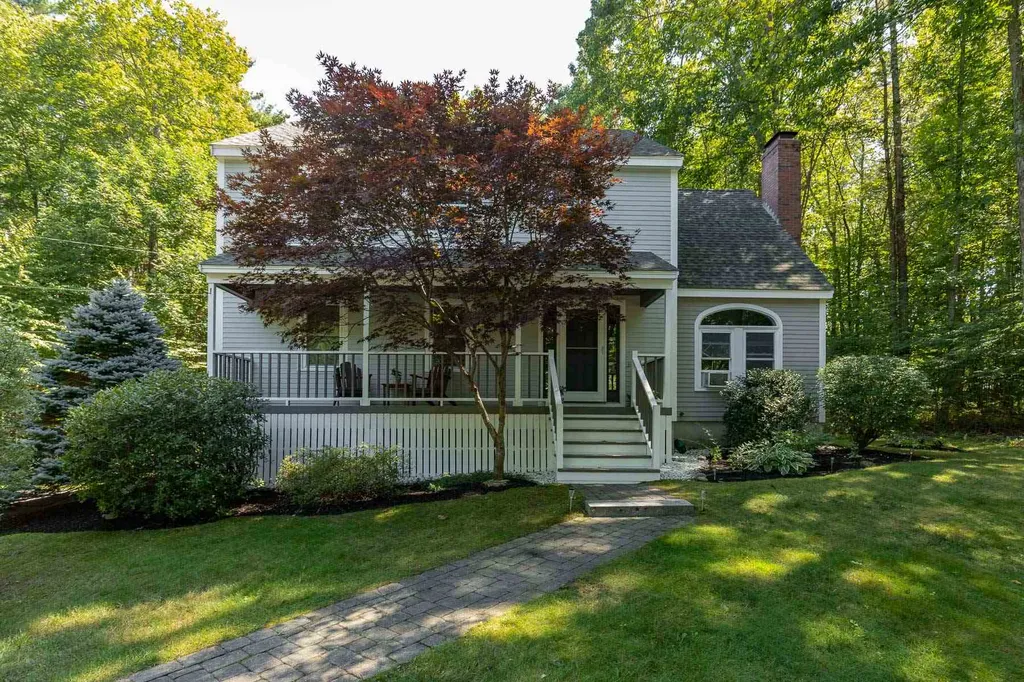 2 Greystone Road East Kingston NH 03827