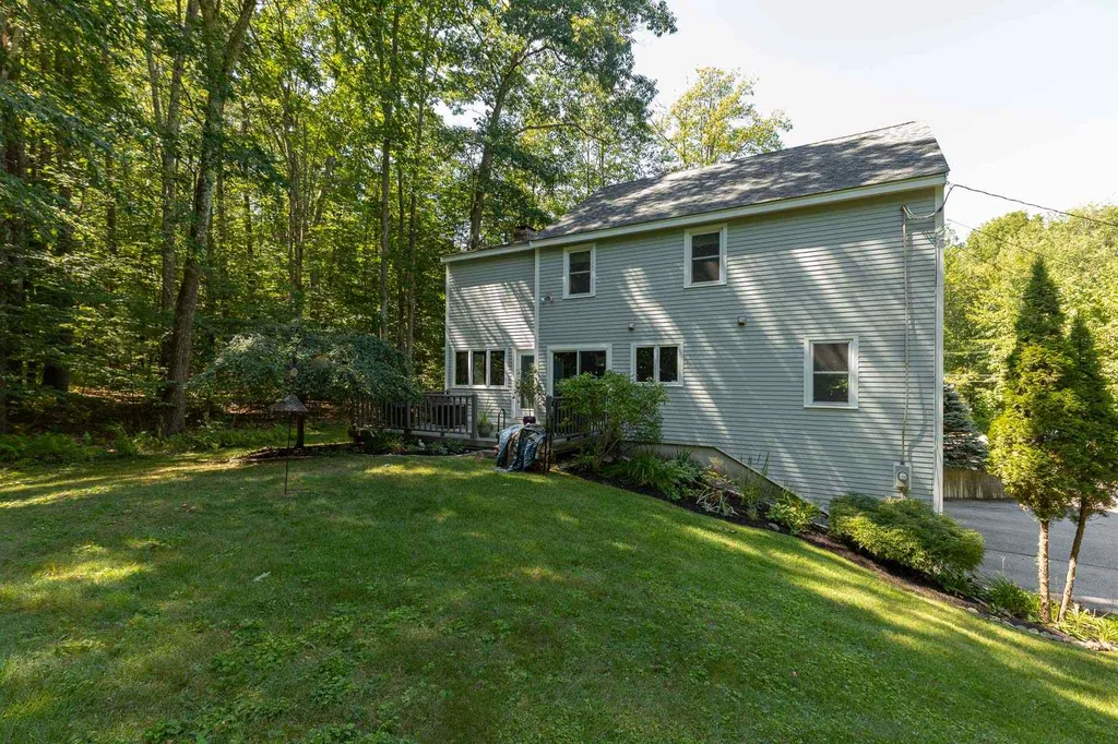 2 Greystone Road East Kingston NH 03827
