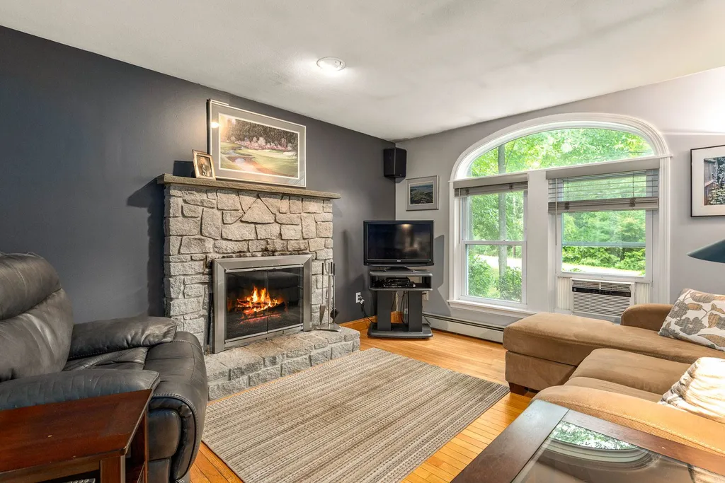2 Greystone Road East Kingston NH 03827