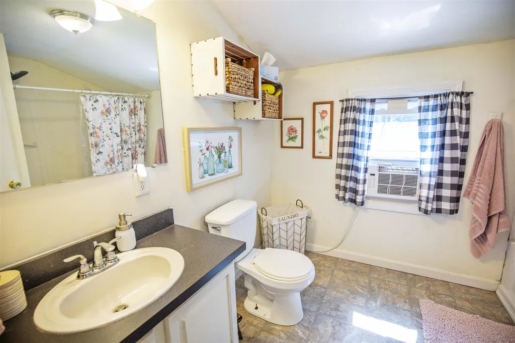 14 Ledgewood Drive Derry NH 03038