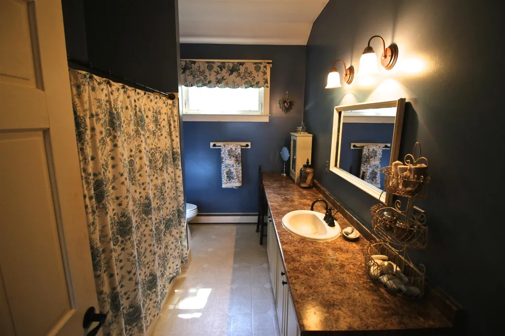 17 Niles Street Dover NH 03820