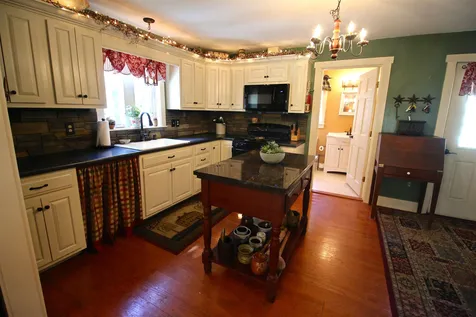 17 Niles Street Dover NH 03820