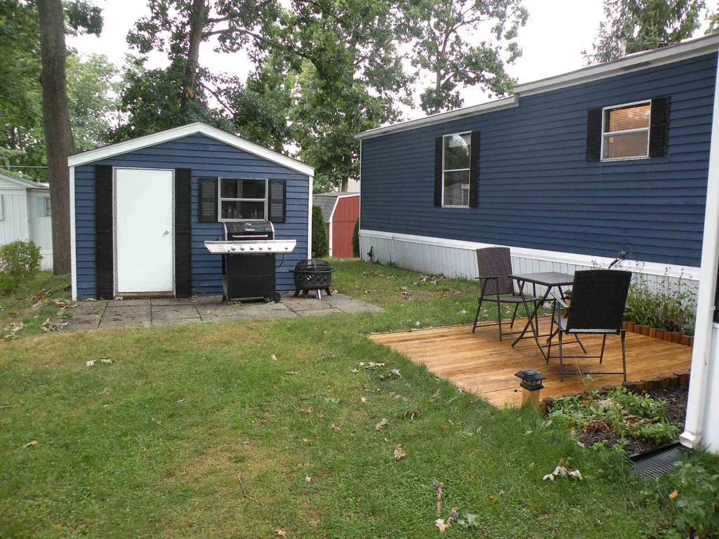 3 Birch Ridge Trail Nashua NH 03062