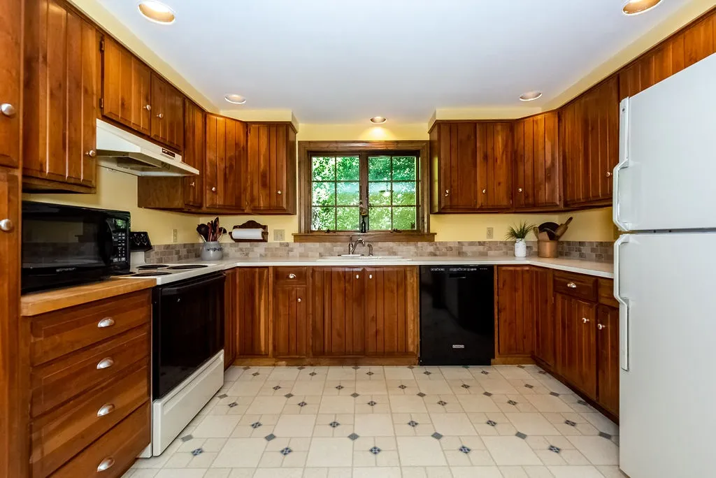 160 Sherborne Road Barrington NH 03825