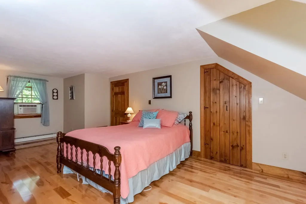 160 Sherborne Road Barrington NH 03825