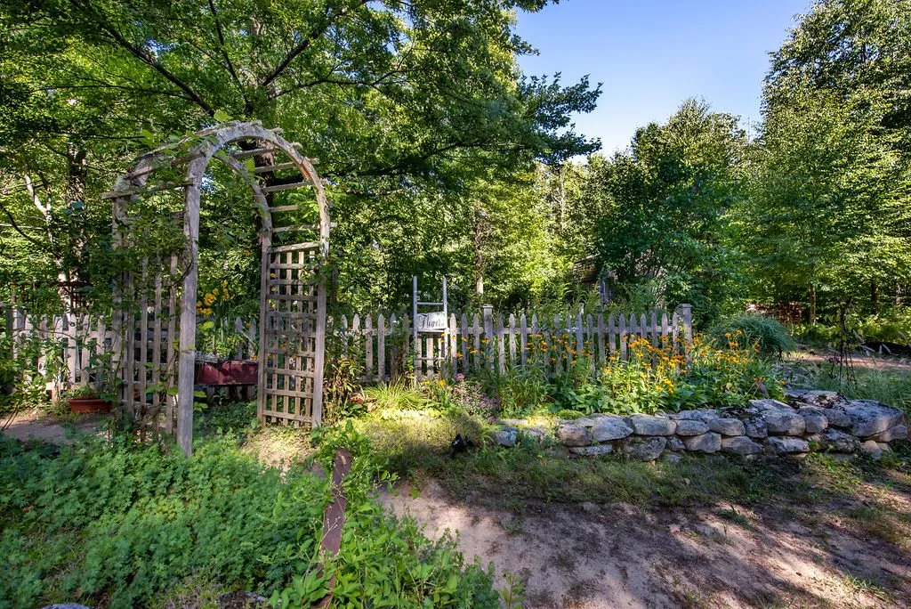 160 Sherborne Road Barrington NH 03825