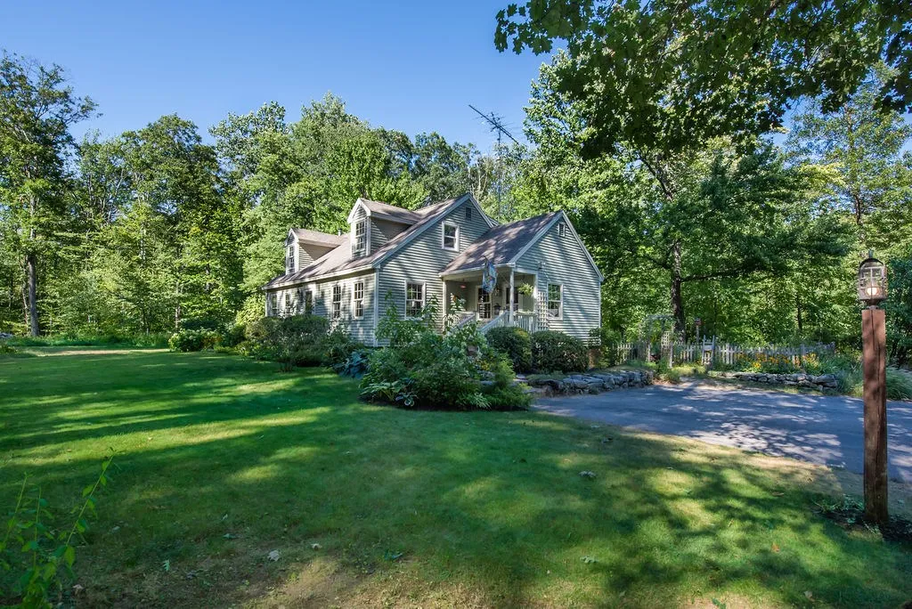 160 Sherborne Road Barrington NH 03825