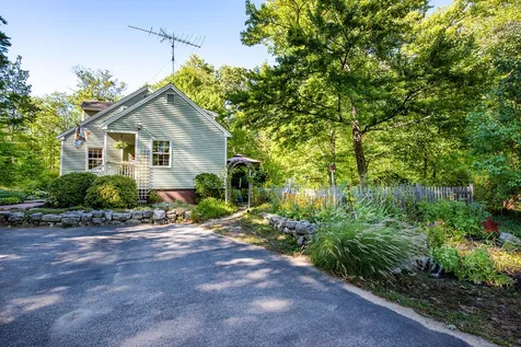 160 Sherborne Road Barrington NH 03825