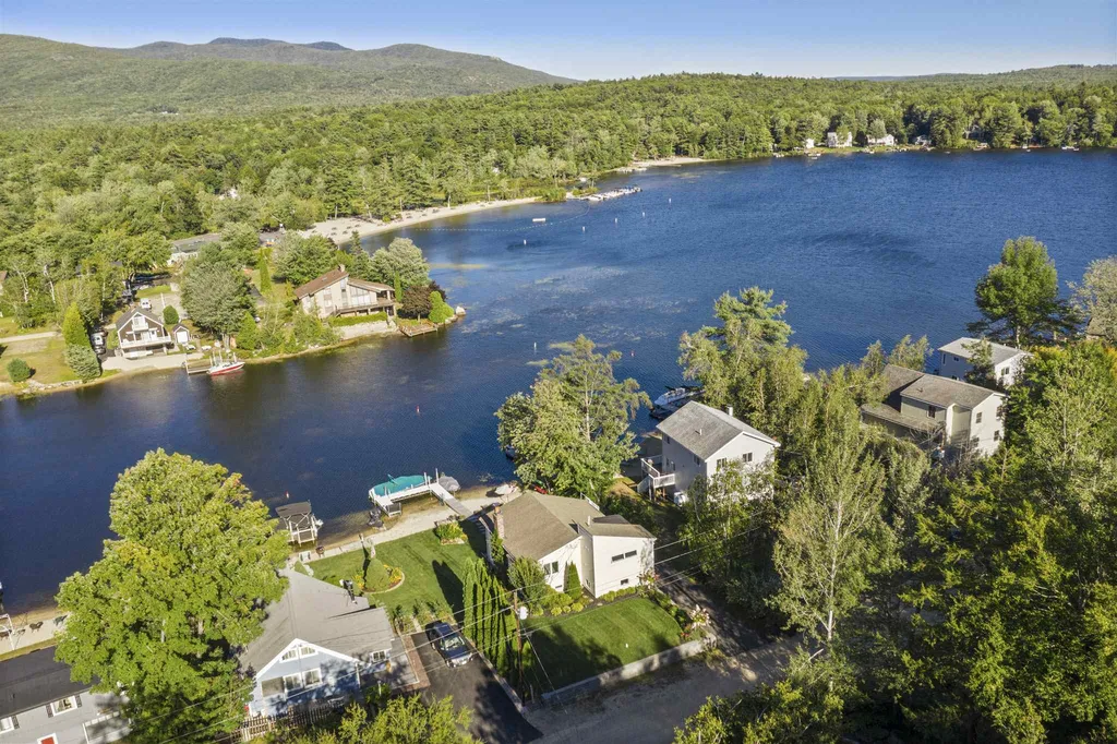17 Blueberry Lane Moultonborough NH 03254