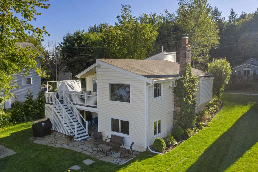 17 Blueberry Lane Moultonborough NH 03254