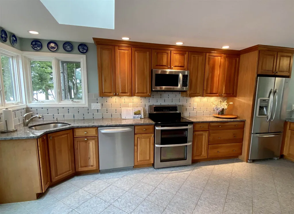 115 Cottage Road Moultonborough NH 03254