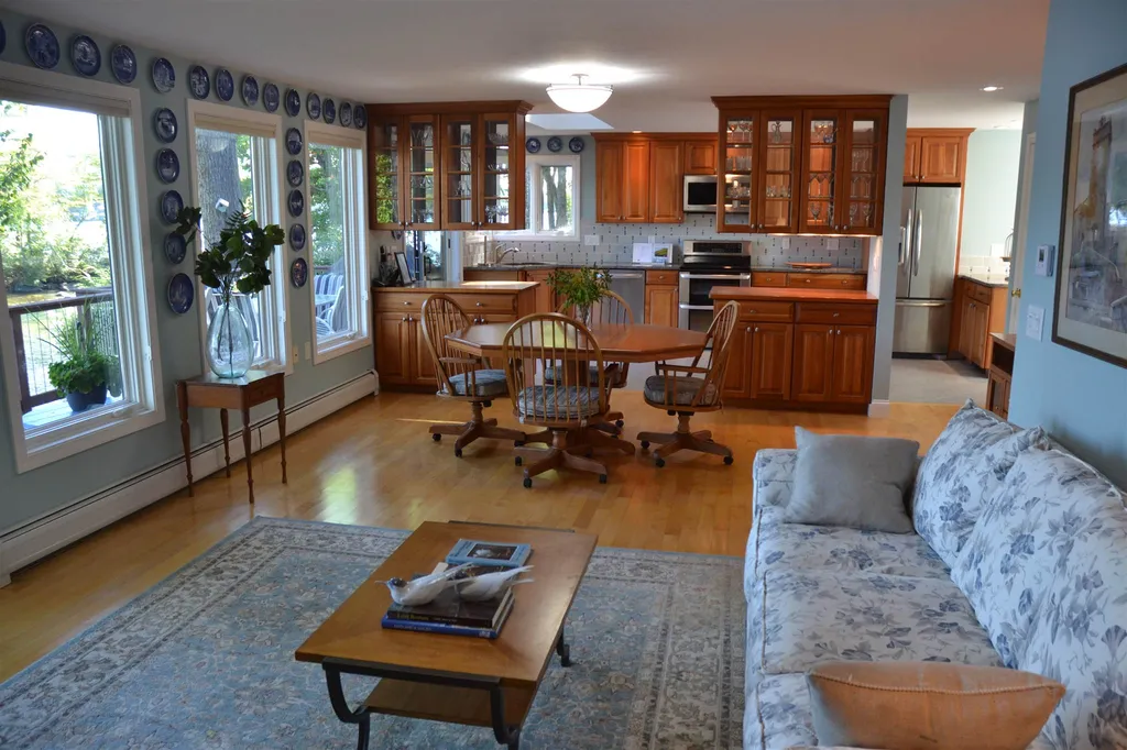 115 Cottage Road Moultonborough NH 03254