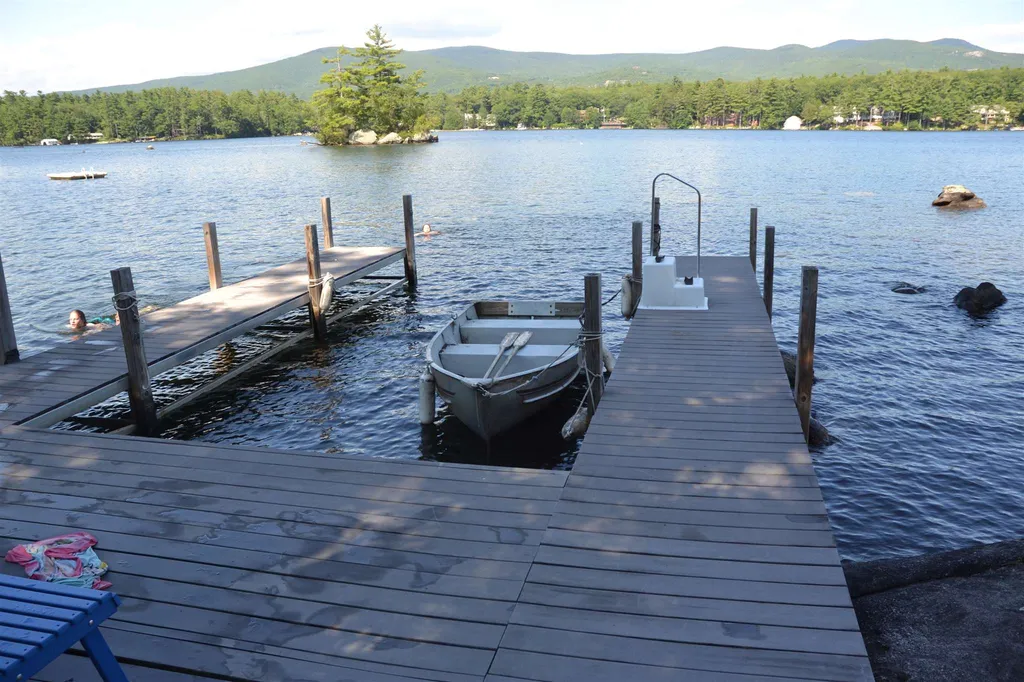 115 Cottage Road Moultonborough NH 03254