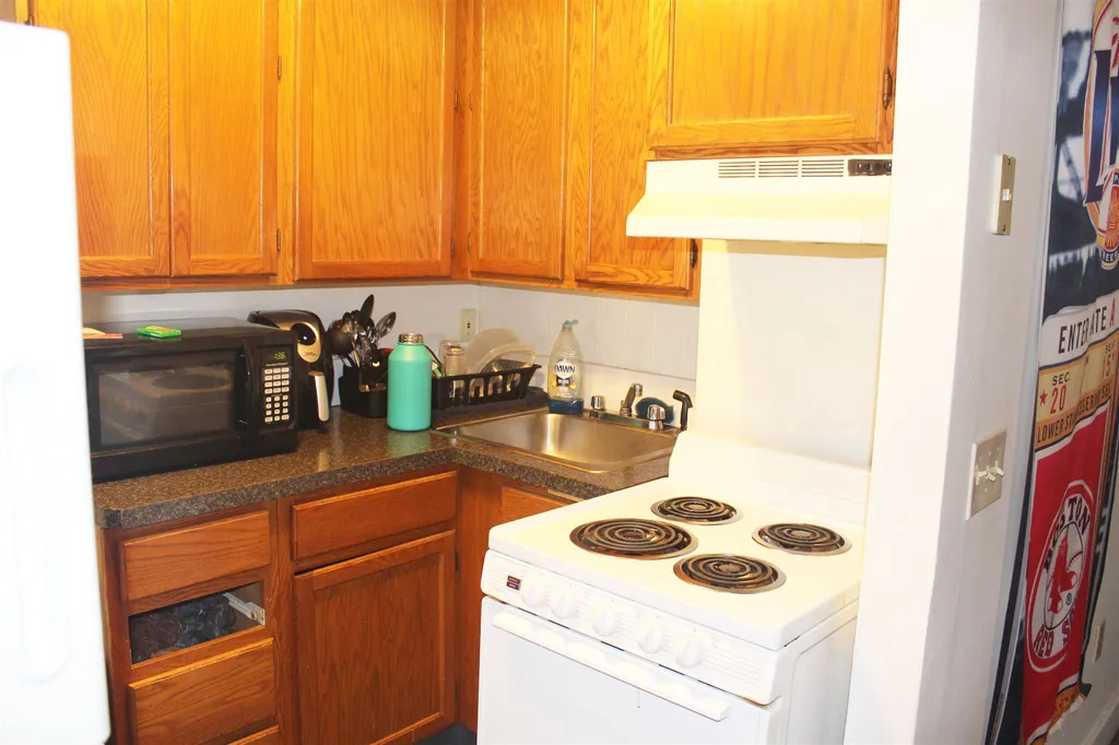 23 Myrtle Street Rochester NH 03867