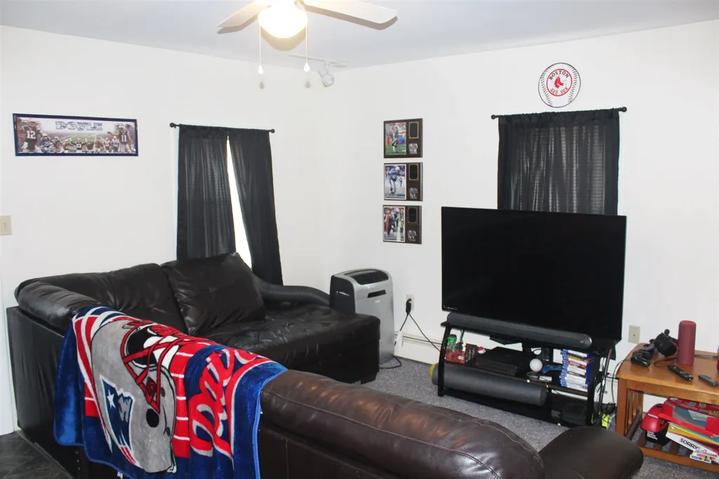 23 Myrtle Street Rochester NH 03867