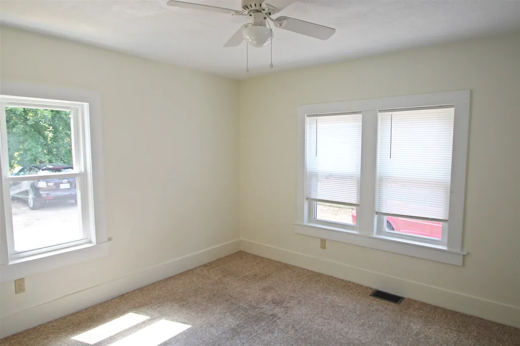 23 Myrtle Street Rochester NH 03867