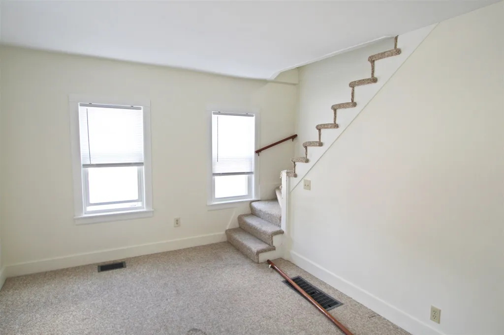 23 Myrtle Street Rochester NH 03867