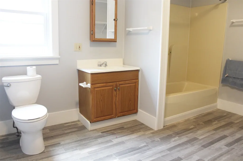23 Myrtle Street Rochester NH 03867