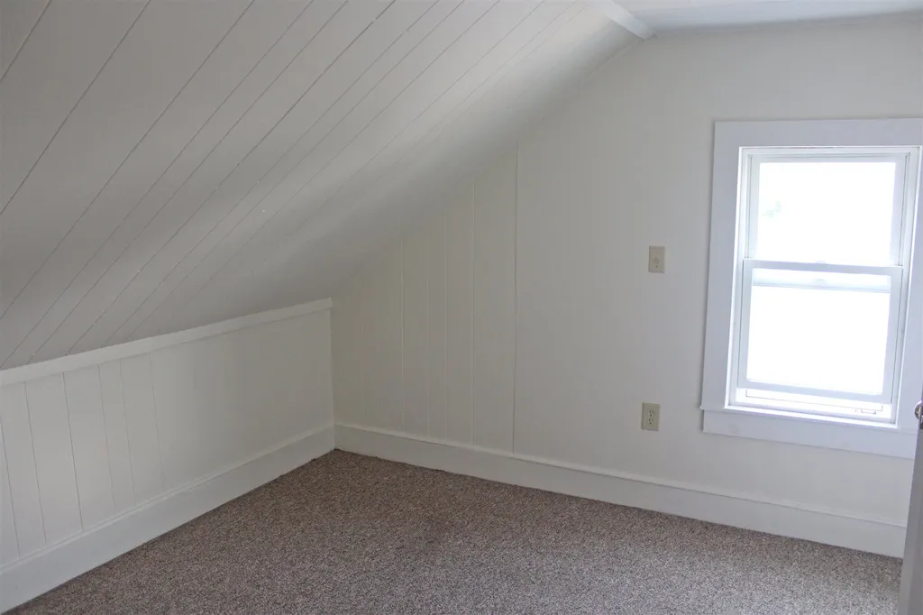 23 Myrtle Street Rochester NH 03867