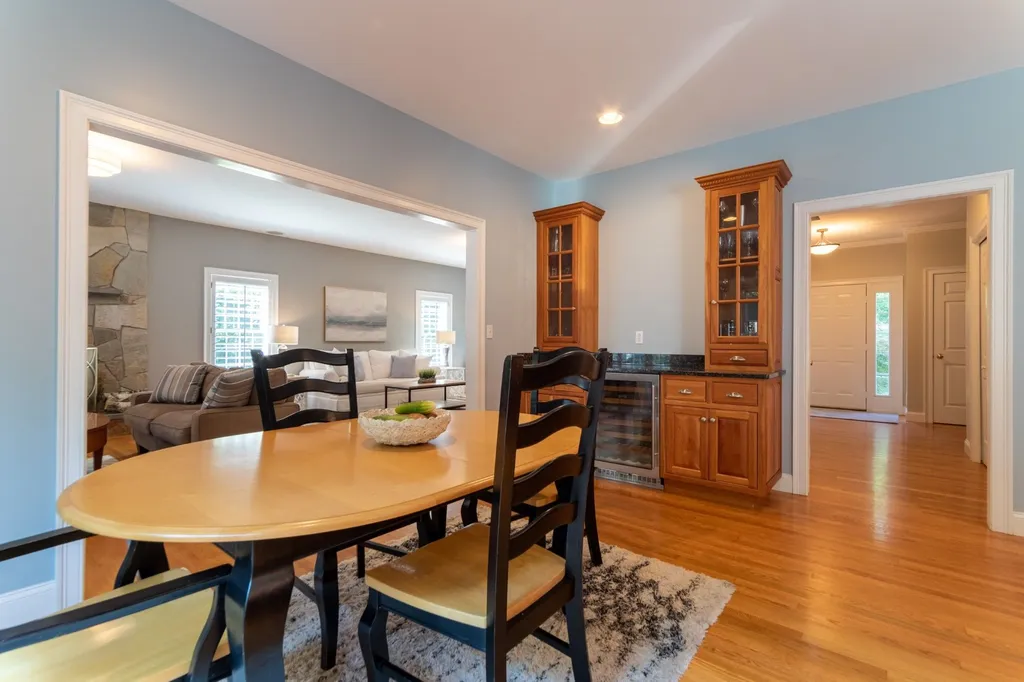 9 Batchelder Lane Hampton Falls NH 03844