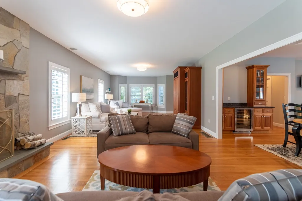 9 Batchelder Lane Hampton Falls NH 03844