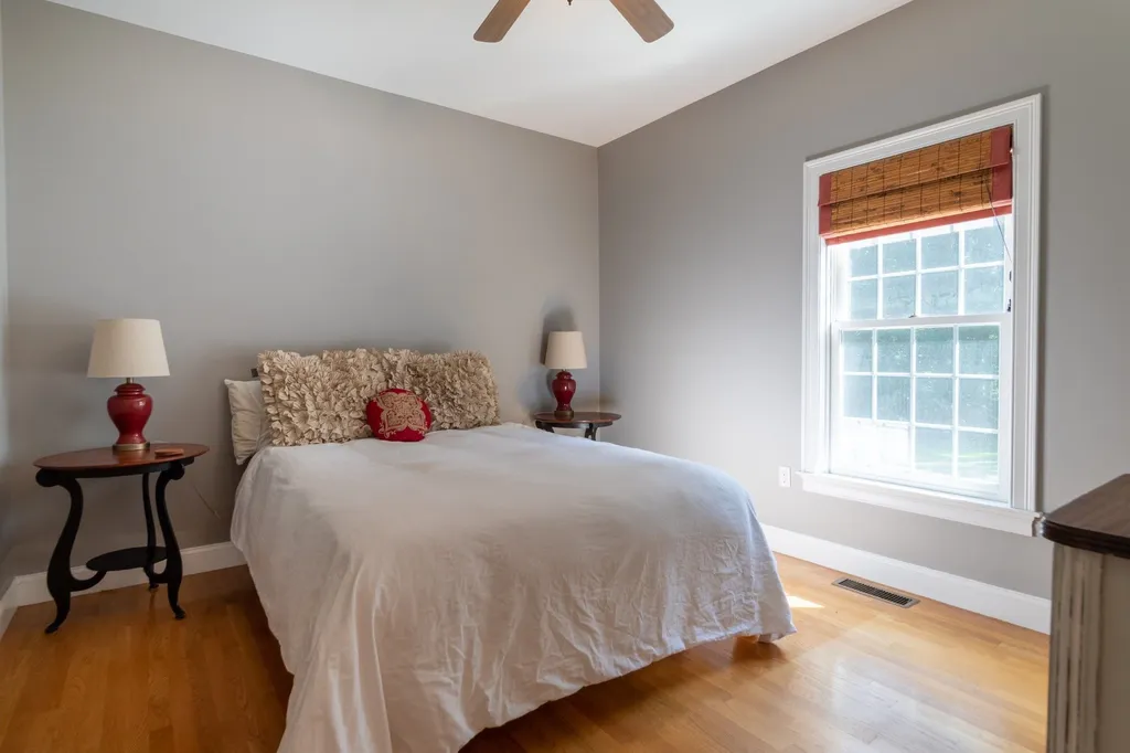 9 Batchelder Lane Hampton Falls NH 03844