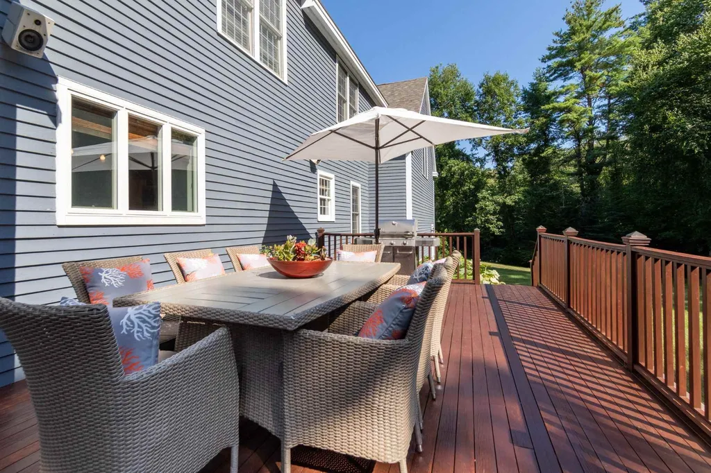 9 Batchelder Lane Hampton Falls NH 03844