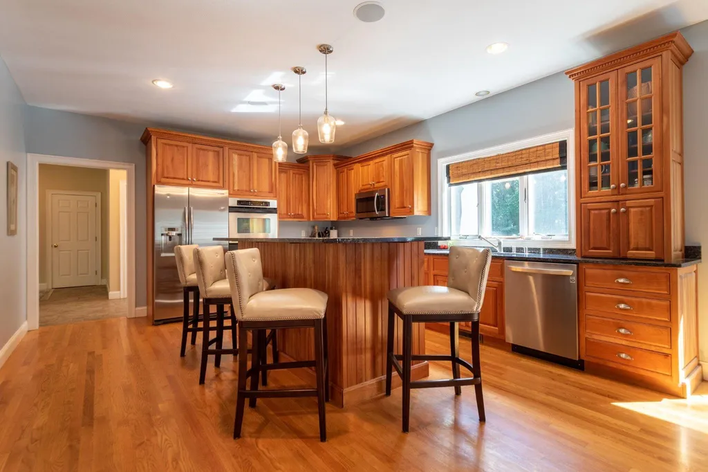 9 Batchelder Lane Hampton Falls NH 03844