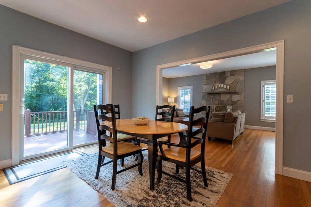 9 Batchelder Lane Hampton Falls NH 03844
