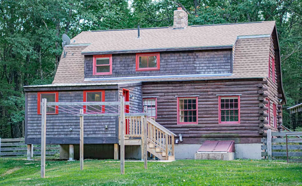 18 Welch Road Canterbury NH 03224